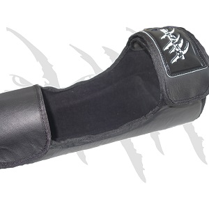 BEAST - Muay Thai Shin Guard / Shadow / Black / Large