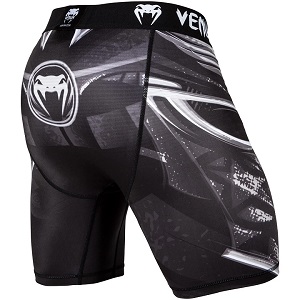 Venum - Pantalones Cortos de Compresión / Gladiator 3.0 / Negro / Small